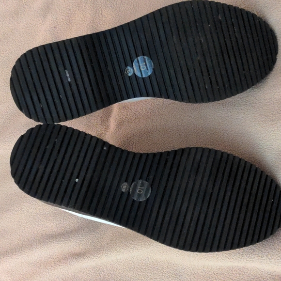 Patent White Chelsea Boot- Size 10 - Picture 4 of 4